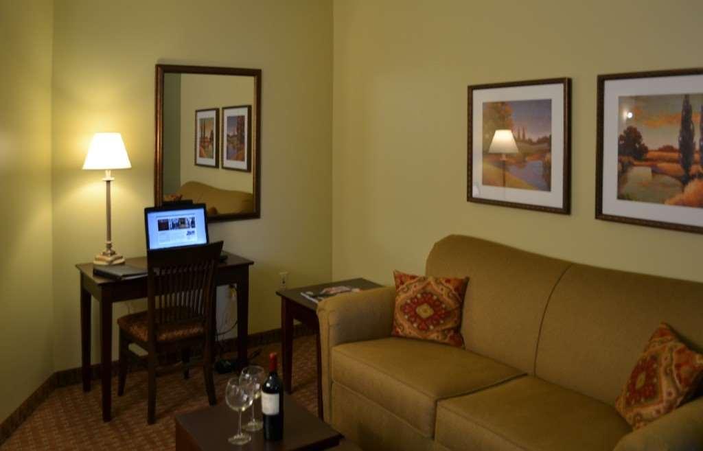 Euro-Suites Hotel Morgantown Habitación foto